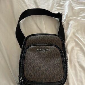 Michael Kors Messenger Bag